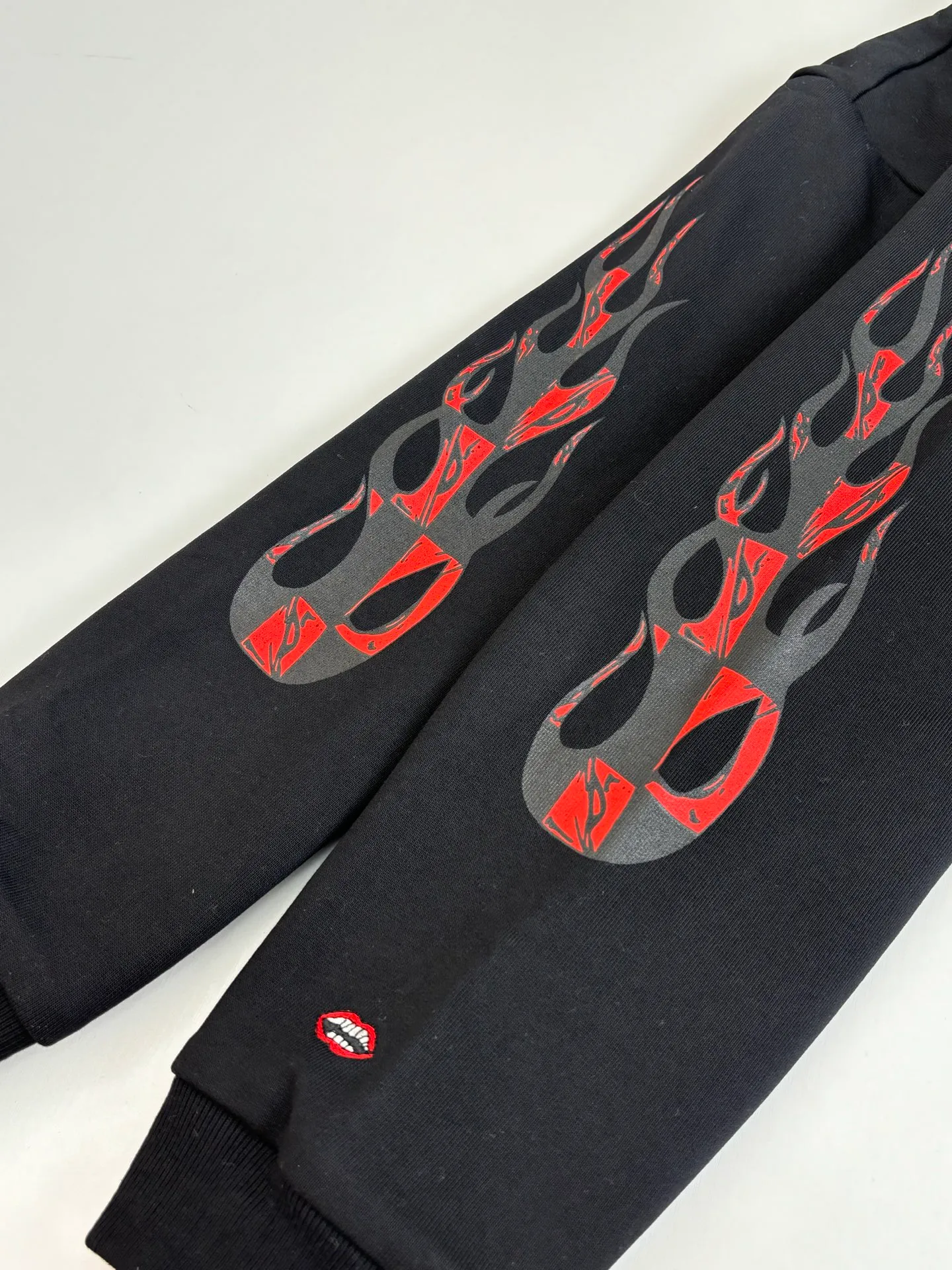P526 Chrome Heart*/Chrome Heart Ch flame print hooded zipper sweatshirt Size: S/M/L/XL
